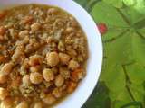 Curry de pois chiches, mungo et courge (végétalien)