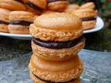 Des macarons choco / passion ooO Dédicace à un gars Astronomique