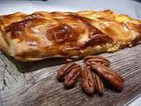 Galette des rois, pommes, caramel au beurre salé & noix de pécan