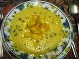 Crème de chou-fleur au curry et aux pommes