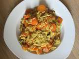 Wok de poulet, carottes et riz au curry