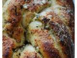 Pain apéritif mozzarella-ail (easy gralic bread)