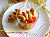 Tapas de mini-brochettes de poulet mariné, tartare tomate & mangue légèrement épicé { Battle Food #21 }