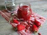 Confiture de fraises aux graines de chia et baies de goji