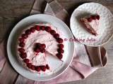 Gâteau rose aux framboises