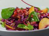 Salade de chou rouge, grenade et nectarine