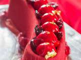 Entremets Red Velvet: pistache, vanille et griottes