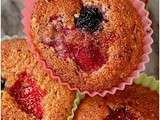 Tendres Muffins aux Fruits Rouges et Noisettes