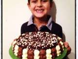 Gâteau d'anniversaire au chocolat et aux oursons guimauves ! Un régal pour les yeux