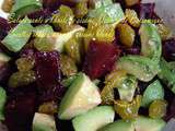 Salade de santé, à l'huile de sésame, velours de Balsamique, carottes rouges, avocats, raisins blonds