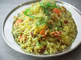 Indienne de riz à la menthe et aux légumes en vidéo