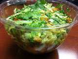 Salade verte au poulet (restes), cornichons, oeufs durs