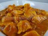 Poulet au beurre de cacahuète et curry de madras