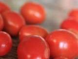 Epaule d'agneau confite, pain plat à la tomate