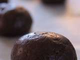 Palets au chocolat et pistaches, caramel au chocolat blanc et vanille