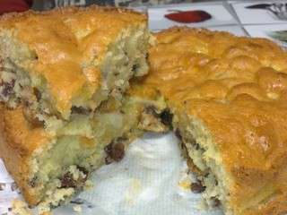 Gâteau aux Noix et aux Raisins Secs
