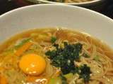 Soupe de Udon aux légumes et aux oeufs