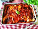Lasagnes aux aubergines, sauce tomate et poivrons (sans viande) / Eggplant lasagna and its tomato and bell pepper sauce (no meat)