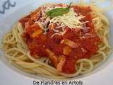 Spaghettis avec sa compotée de tomates oignons lardons