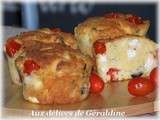 Muffins aux tomates cerises, feta et olives