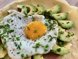 Crêpes au jambon, à l’avocat et oeuf au plat