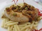 Filet de poulet aux olives vertes et pignons de pin