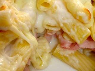 Gratin de pâtes au jambon blanc et béchamel allégée