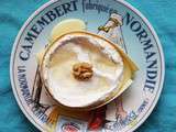 Menu 505 : camembert rôti au miel et cerneaux de noix