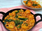 Curry de pommes de terre aux pois chiches et épinards