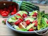 Salade printanière aux fraises et poulet