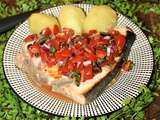 Espadon et salsa a la tomate et aux olives
