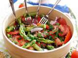 Salade de tomates, asperges et anchois