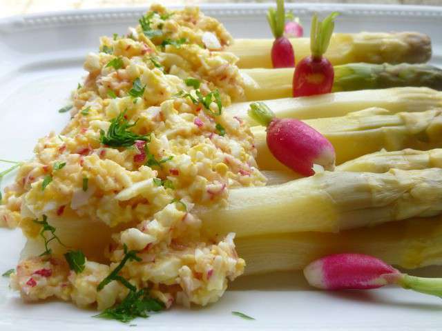 Que Faire Avec La Partie Dure Des Asperges Blanches Recettes d'Asperges blanches - 2