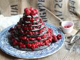 Gâteau de crêpes au sésame noir et framboises en pièce montée {Battle Food #15}