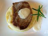 Quasi de veau, crème d’ail au romarin et purée de pommes de terres