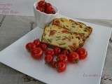 Cake aux courgettes, tomates cerises et petit Breton