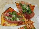 Pizza au serrano roquette & huile d'olive a la truffe