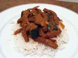 Boeuf Stroganoff aux courgettes, riz et oignon rouge en 15 min – selon Jamie Oliver