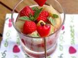 Soupe de fraises à la rhubarbe & à la menthe { Culino Versions }