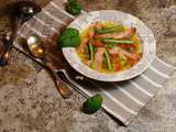 Asperges vertes et saumon fumé en bouillon de légumes