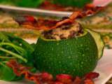 Saine et jolie – Courgettes farcies quinoa-lentilles, chèvre et pancetta
