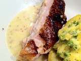 Poitrine de porc rôtie au vin blanc, sauge et moutarde