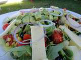 Salade composée crudités et tomme de Savoie