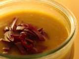 Soupe de légumes, topping betterave lactofermentée
