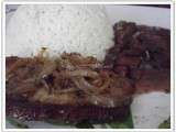 Plat du jour à la créole : Echine de porc/riz blanc/haricots rouges