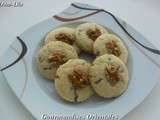 Biscuits aux noix et pépites de chocolat noir
