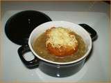 Soupe à l'oignon gratinée