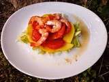 Salade, mangue, pamplemousse, crevettes épicées, vinaigrette d‘agrumes