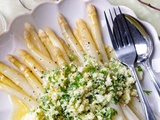 Savourez des asperges à la flamande grâce à notre recette belge traditionnelle