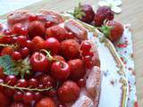 Charlotte aux fraises et aux biscuits roses de Reims